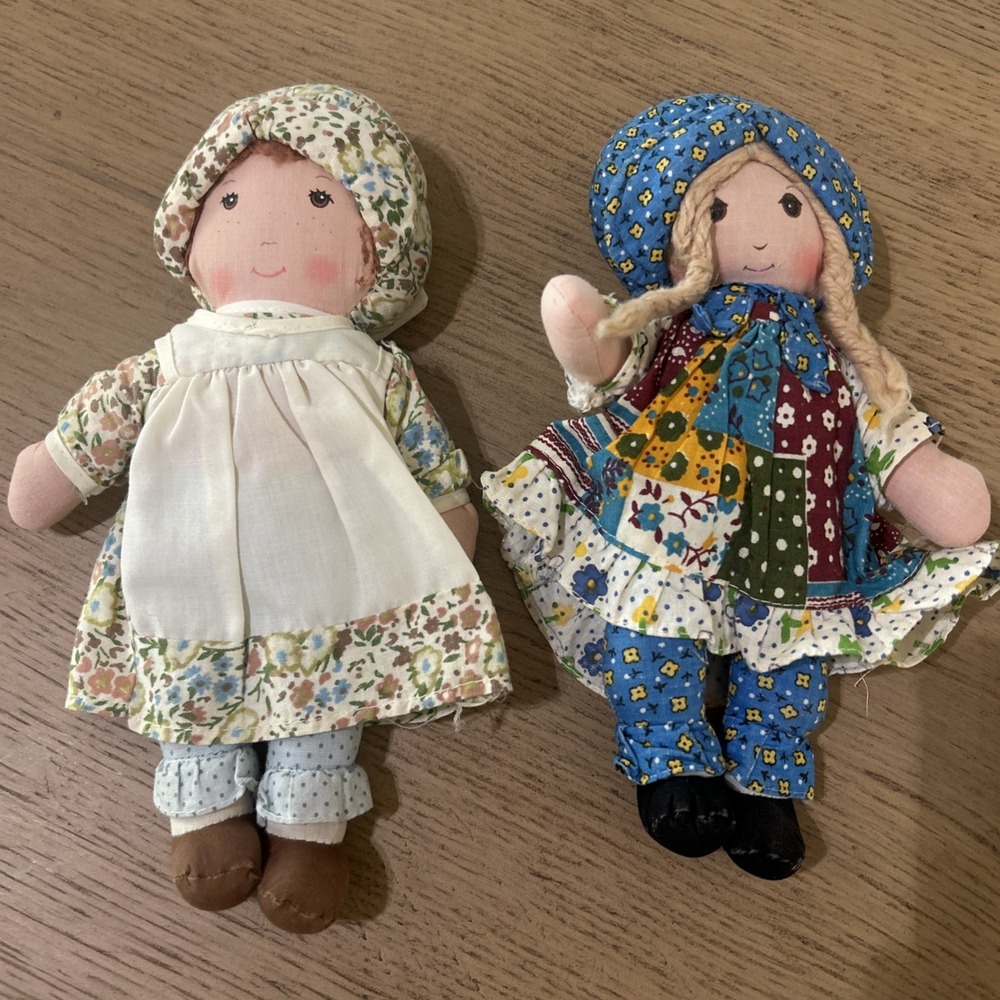Vintage Holly Hobbie & Friend Heather Dolls Pair with Bonnets Patchwork Dresses